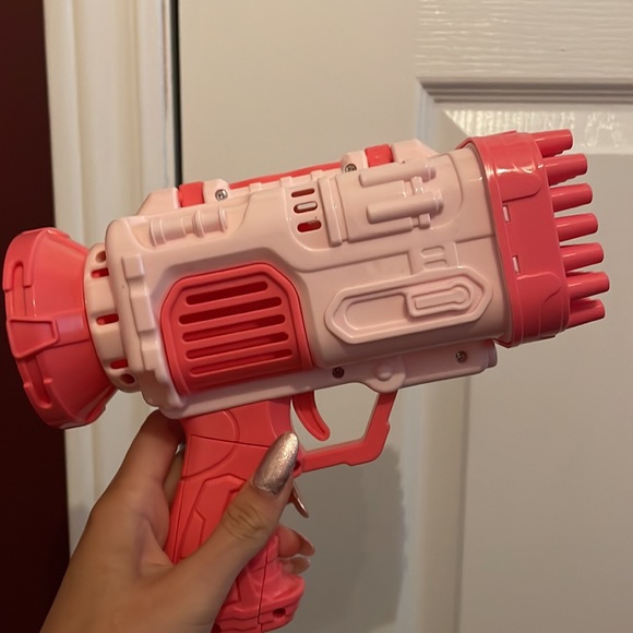 Kids Bubble Machine - Picture 2 of 5